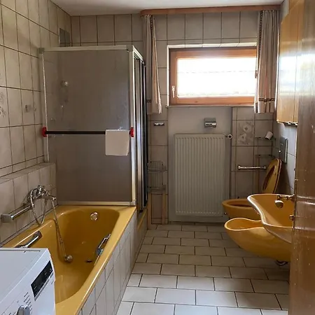 Apartmán Ruhige 4 Eg-wohnung Z1